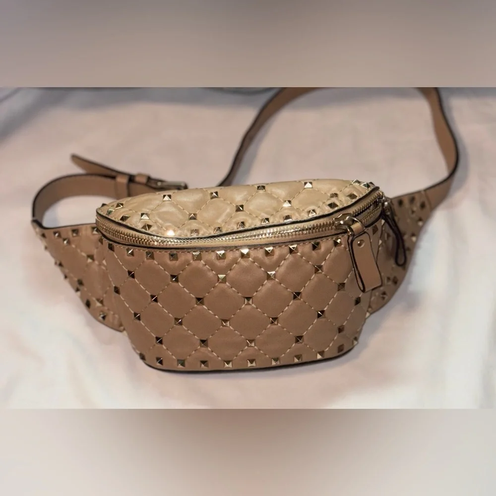 VALENTINO GARAVANI PYRAMID STUD BELT BAG / FANNY PACK - Picture 4 of 15
